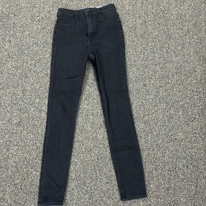 Hollister ultra high rise jegging size 26 length 30